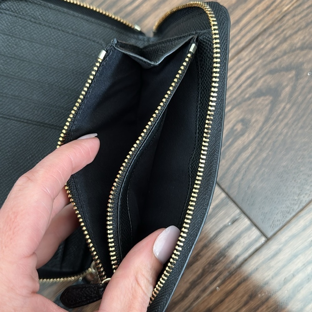 Coach continental zip around wallet - Picture 7 of 8